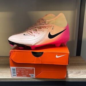 Nike Phantom Luna II Academy Pink and Black Cleats